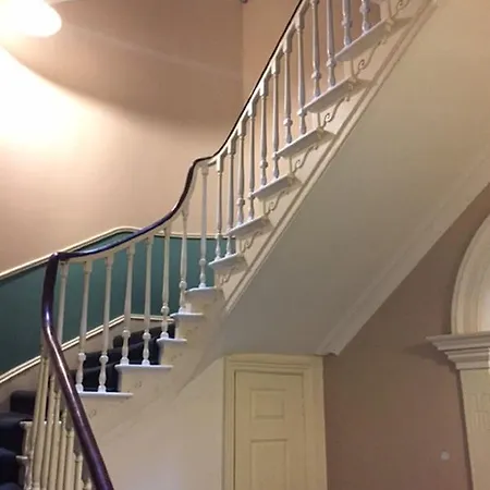 Capel Street Apartment *